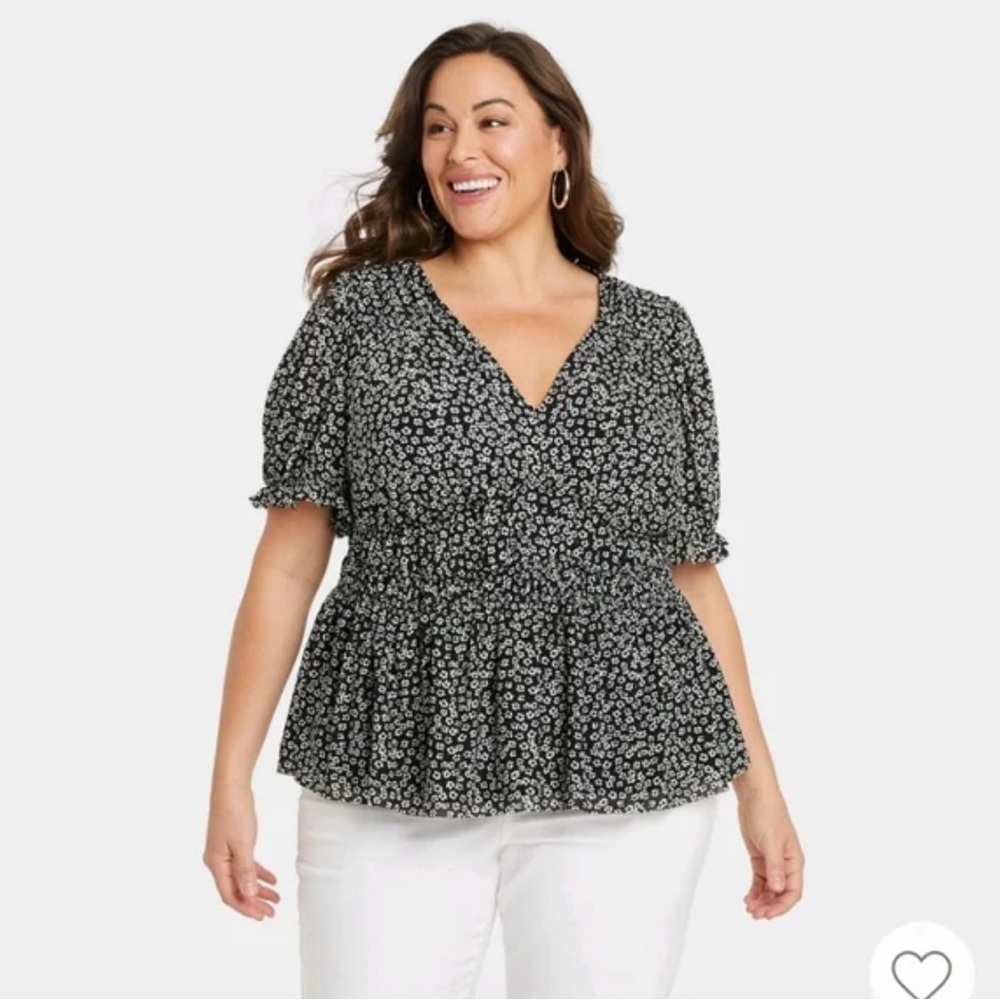 Ava & Viv Black Ditsy floral blouse 1X